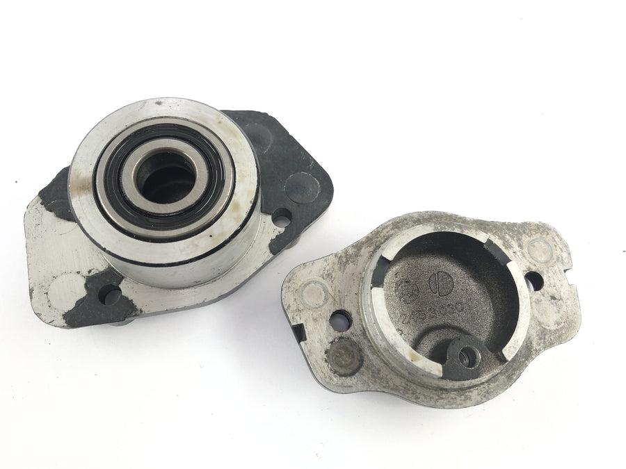 Ducati 900 SS [1991] - Camshaft bearing cap