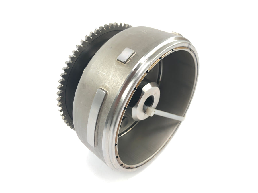 BMW C1 125 [2002] - Alternator generator rotor pole wheel with starter freewheel