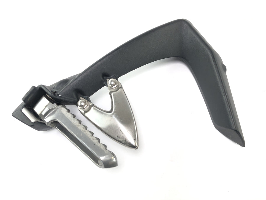 Triumph Sprint ST 1050 [2005] - Pediatric footrest on the left with a holder footrest passenger
