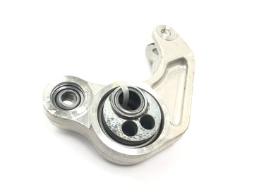 Suzuki GSX R 1100 GU74C [1987] - Shock absorber strut deflection lever