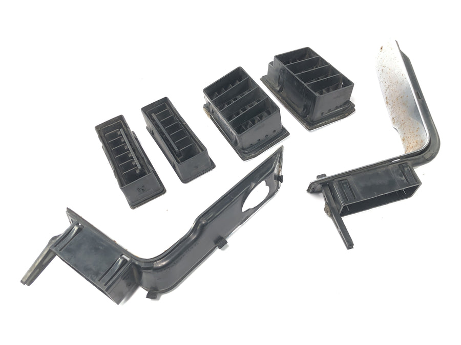 Honda GL 1500 Goldwing SC22 [1987] - Ventilation outlets Air outlet grille fairing ventilation