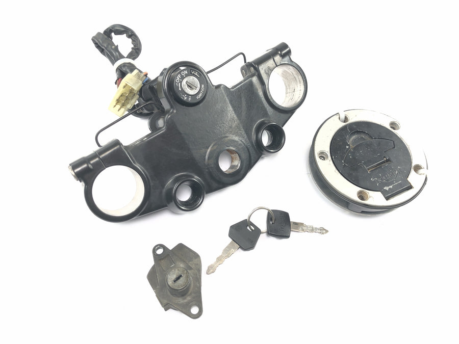 Triumph Tiger 900 T400 [1998] - Lock set with fork bridge at the top, tank lock, seat lock