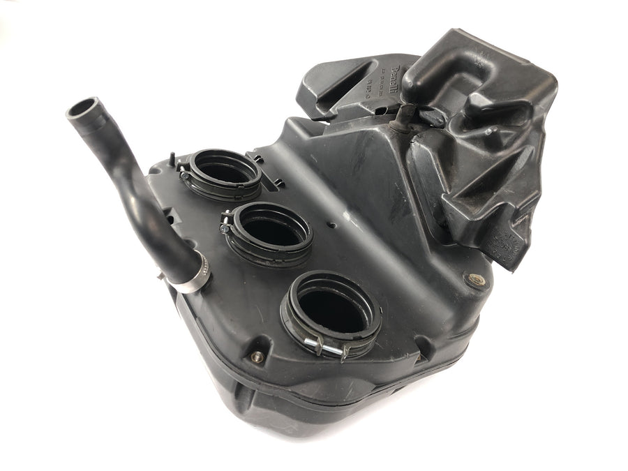 Benelli TNT 1130 [2009] - Air filter box airbox