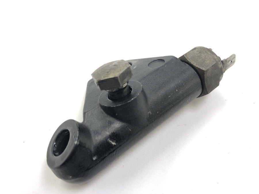 Moto Guzzi V 1000 VG [1980] - Brake force distributor