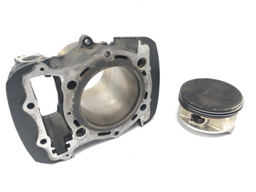 Kawasaki VN 1500 Classic VNT50D [2001] - cylinder kit cylinder with pistons in front