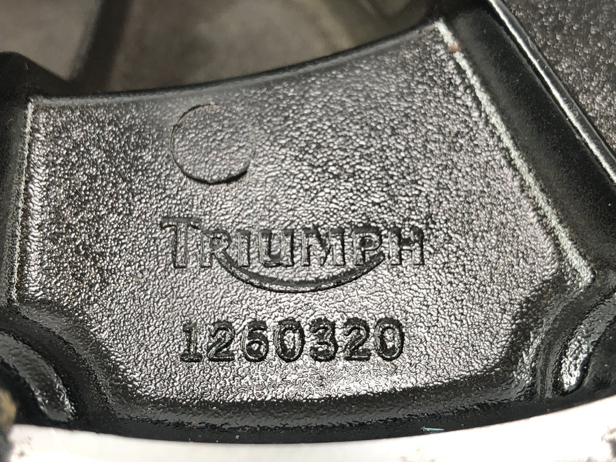 Triumph Sprint ST 1050 [2005] - Clutch lid motor lid