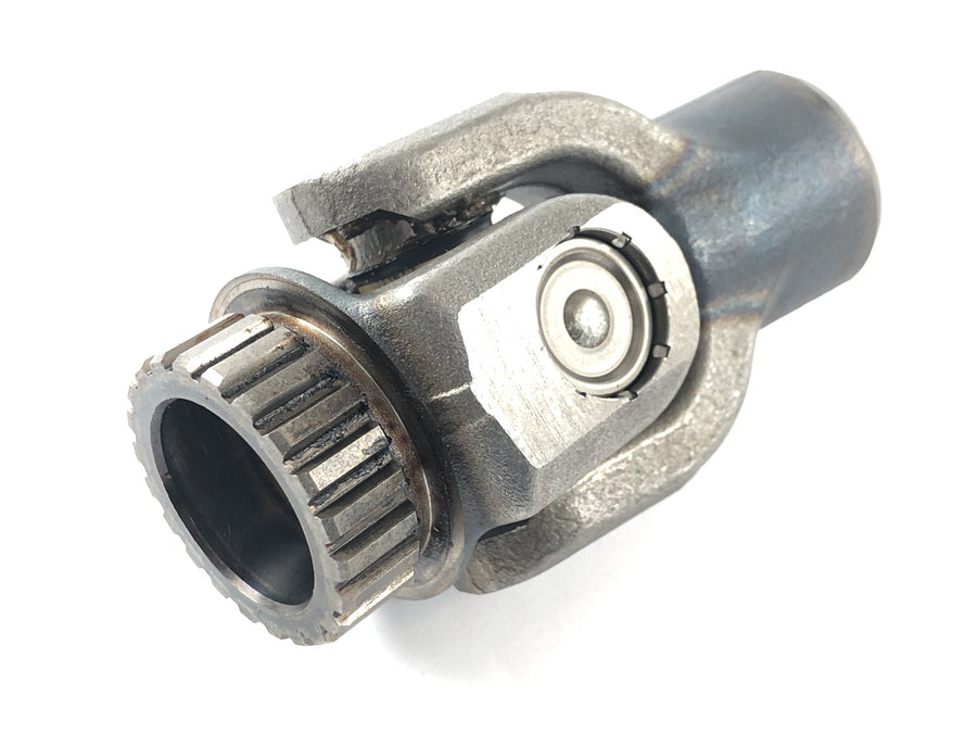 Suzuki VZ 1500 WVCU [2011] - Universal joint drive shaft.