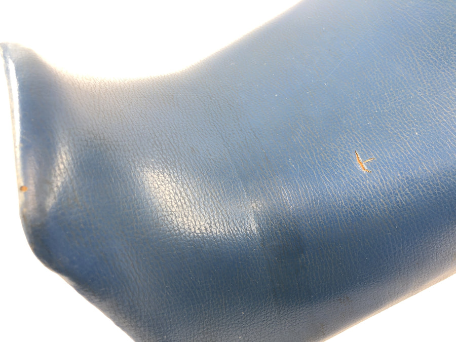 Suzuki RG 250 Gamma GJ21D [1987] - Seat driver's seat front seat cushion blue