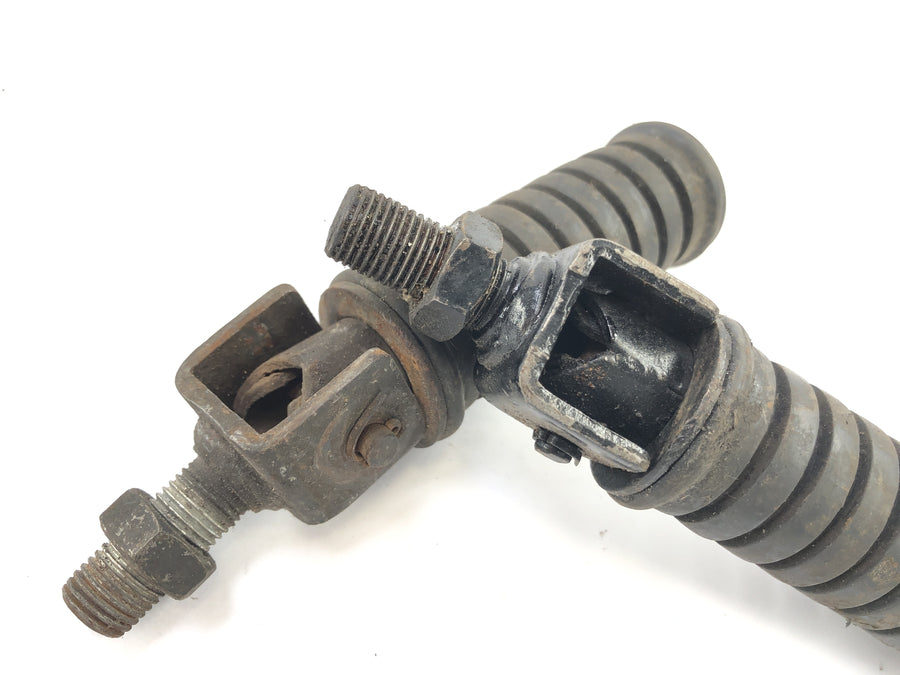 Yamaha XT 500 1U6 [1981] - Footrests Passenger Footrests Pair