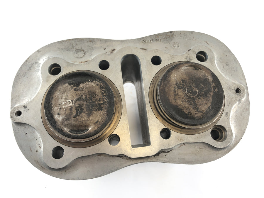Yamaha XS 400 2A2 [1982] - Cylinder with piston