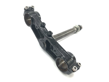 Triumph Tiger 955i 709EN [2003] - lower fork clamp