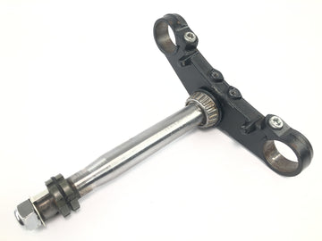 Yamaha MT 03 RM02 [2007] - Lower fork bridge, steering head clamp, steering head bridge at the front