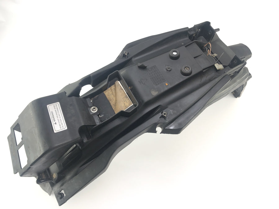 Yamaha XT 125 X [2004] - Rear fender license plate holder