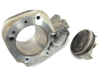 BMW R 1100 S R2S [2000] - cylinder with piston on the right - 0