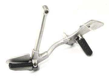 Moto Guzzi Stelvio 1200 4V [2009] - footrest system on the right with footrests