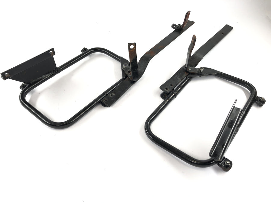 Kawasaki GPZ 1100 ZXT10E [1997] - Luggage carrier side case recording right left