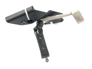 Triumph Daytona 900 T300 [1993] - footrest right brake lever foot lever brake pedal right foot brake