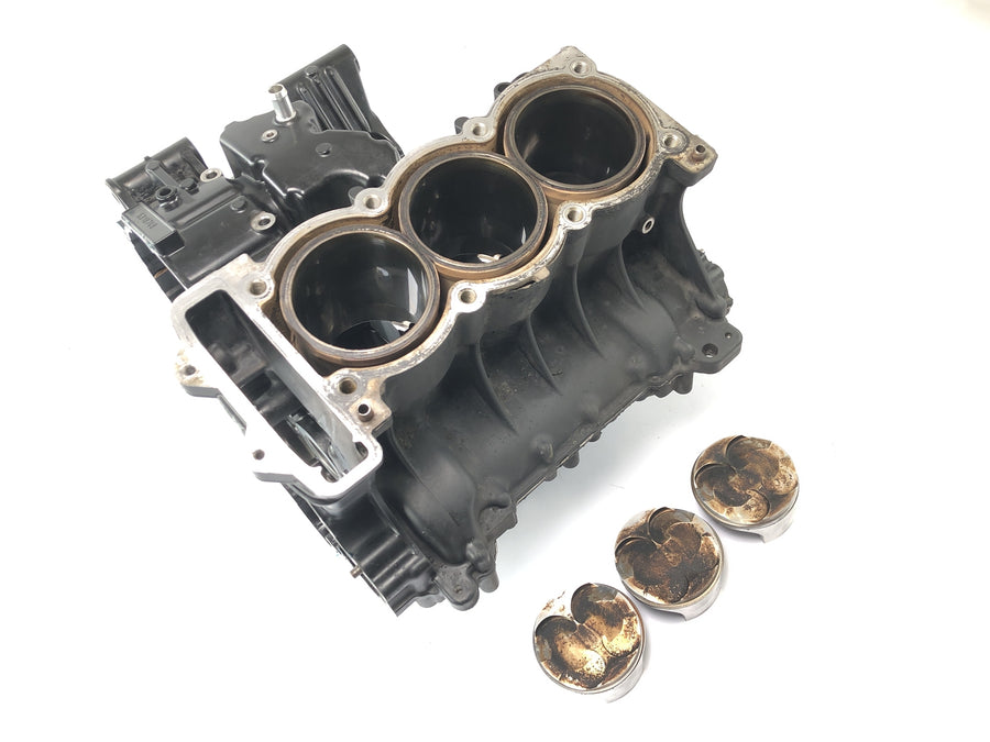 Triumph Speed Triple 1050 515NJ [2007] - Engine block empty housing with piston set