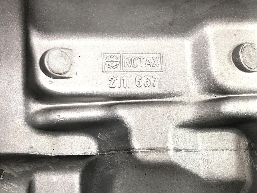 Aprilia RSV 1000 RP Mille [2001] - Rear cylinder valve cover