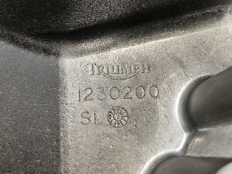 TRIUMPH DAYTONA 955I T595 [1998] - Oil pan oil pan cover