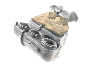 Triumph Speed ​​Triple 955i [1999] - Airbox - 0