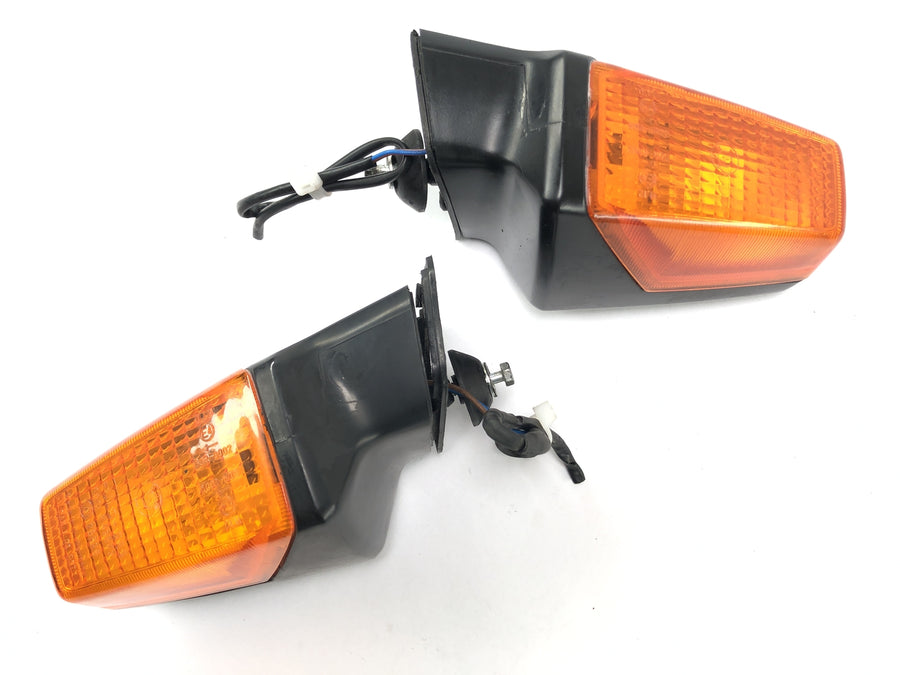 BMW K 1100 RS [1991] - turn signal set at the back and right