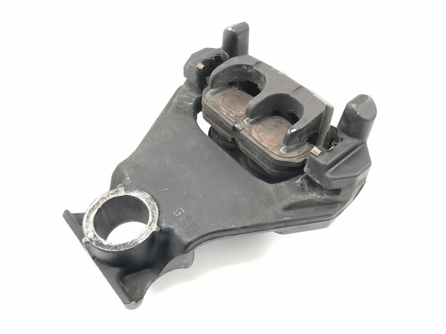 Yamaha YZF R1 RN09 [2003] - Brake caliper brake pliers behind