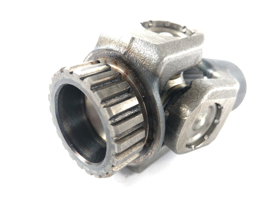 Suzuki VZ 1500 WVCU [2011] - Universal joint drive shaft.