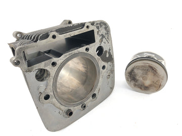 Yamaha XT 550 5Y3 [1982] - cylinder with piston