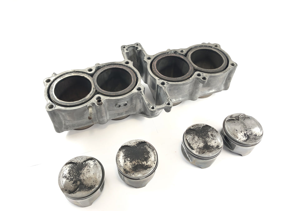Honda CBR 1000 F SC24 [1991] - Cylinder with piston