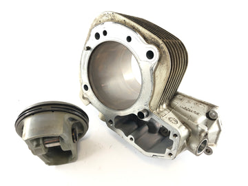 BMW R 1150 R R21 [2002] - Cylinder with piston right - 0