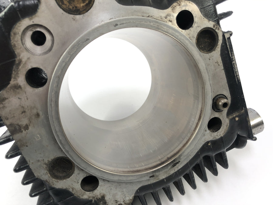 Ducati 900 SS [1991] - Cylinder with piston horizontal
