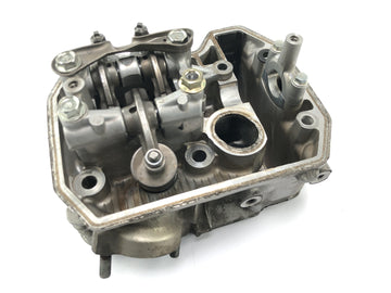 Honda XRV 750 Africa Twin RD04 [1990] - Cylinder head with front valves