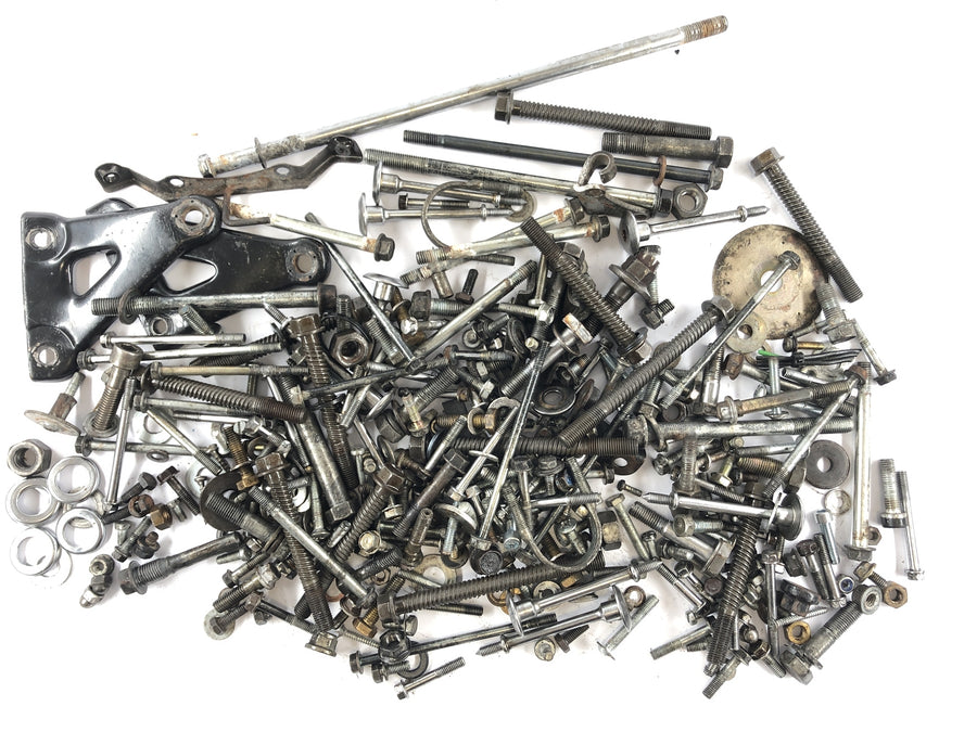 Honda Goldwing GL 1100 SC02 [1980] - screws and residual parts are convolidated