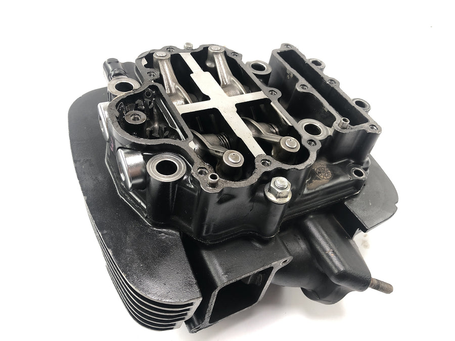Kawasaki VN 1500 Classic VNT50D [2001] - cylinder head at the back