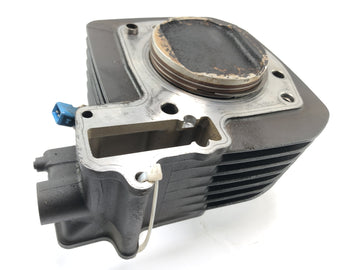 Moto Guzzi Stelvio 1200 4V [2009] - cylinder with pistons on the right
