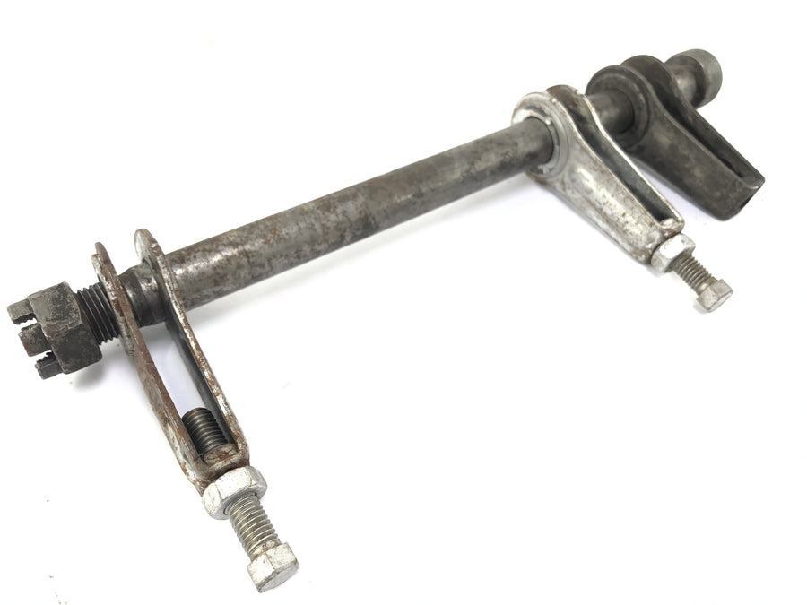 Yamaha XT 500 1U6 [1981] - Rear axle with chain tensioner