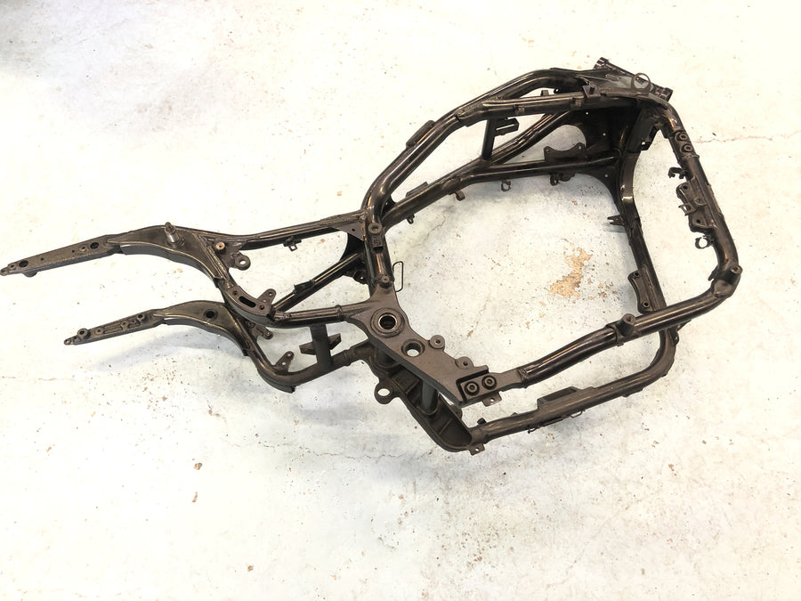 Kawasaki VN 1600 Mean Streak VNT60B [2005] - Frame with papers