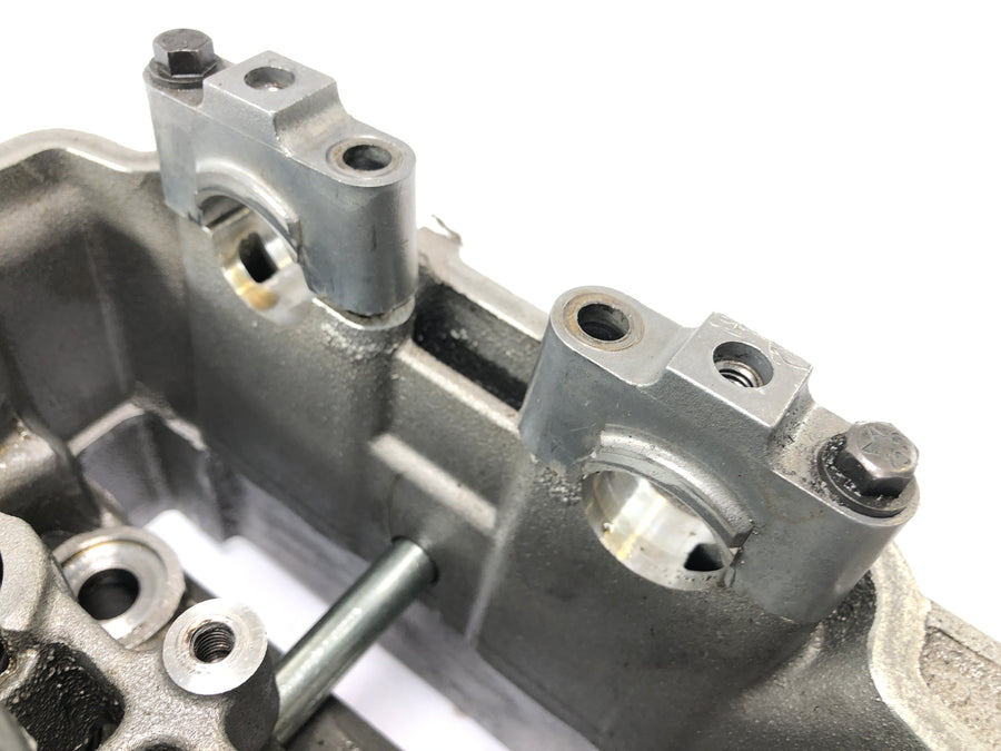 Triumph Sprint ST 1050 [2005] - cylinder head