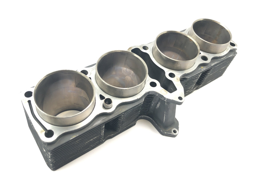 Suzuki GSX R 1100 GU74C [1987] - Cylinder with piston without piston rings