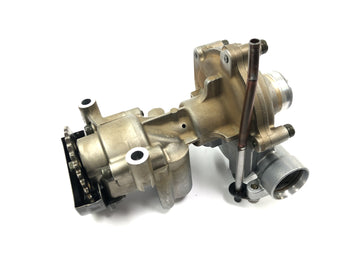Yamaha YZF R1 RN04 [2001] - Water pump coolant pump oil pump pump housing