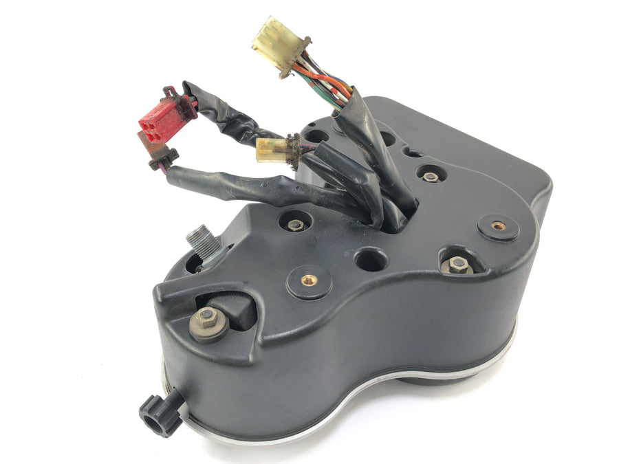 Triumph Daytona 955i T595 [1999] - Speedometer cockpit fittings