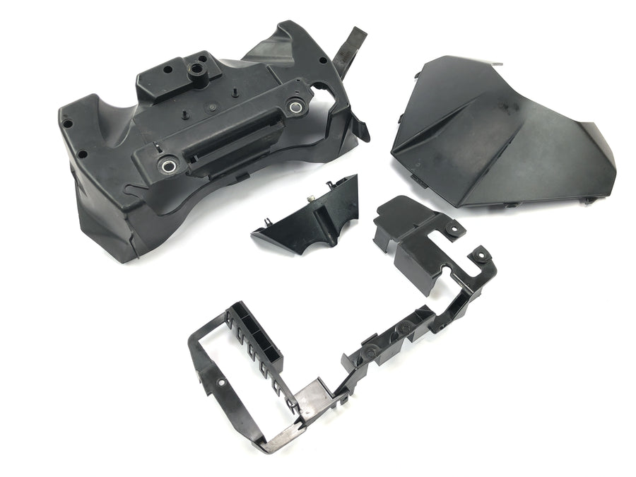 KTM RC 125 [2016] - Battery box subframe battery compartment with tank fairing at the front