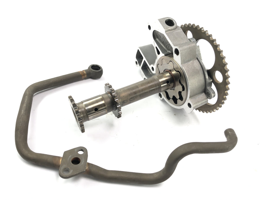 BMW R 1150 R R21 [2003] - oil pump with oil pump shaft and housing