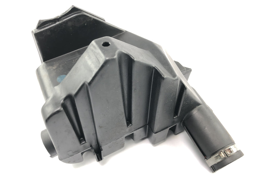 Triumph Adventurer 900 T309RT [1998] - Air filter box Air filter housing Intake box