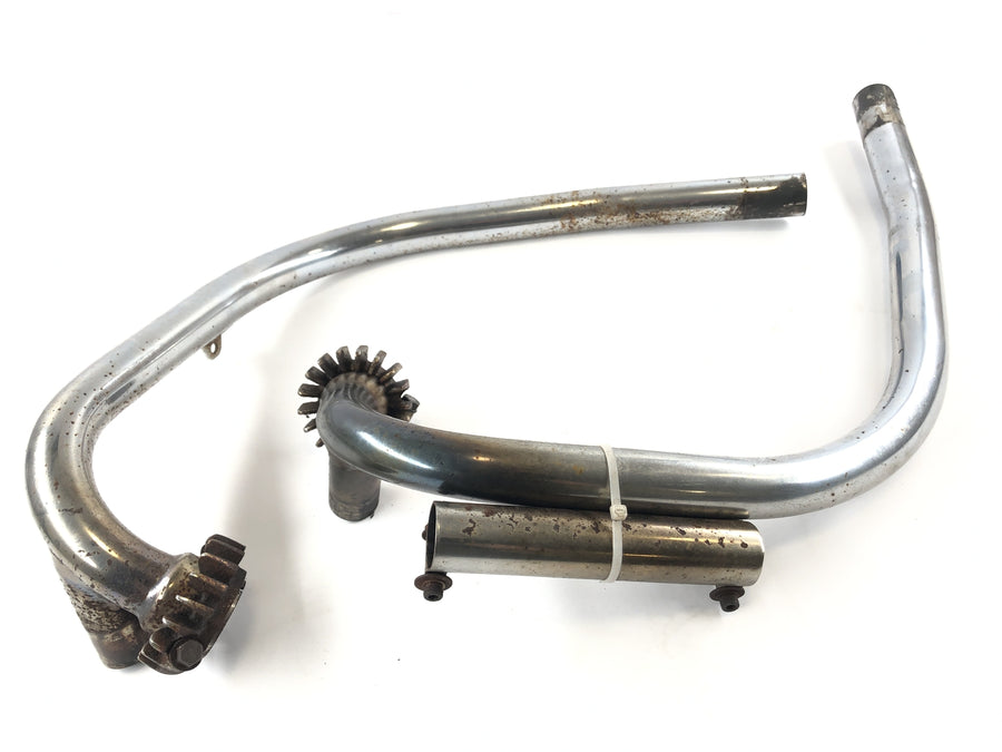 Triumph Bonneville T140V [1976] - manifold exhaust manifold manifolds exhaust on the left and right