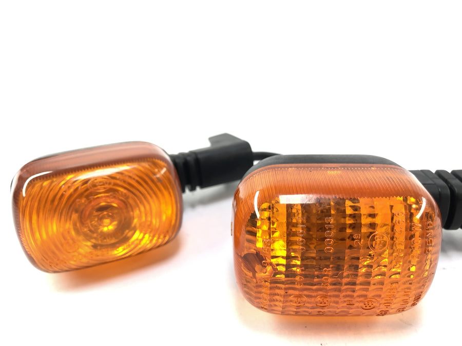 Yamaha RD 350 YPVS 31K [1984] - indicator set pair