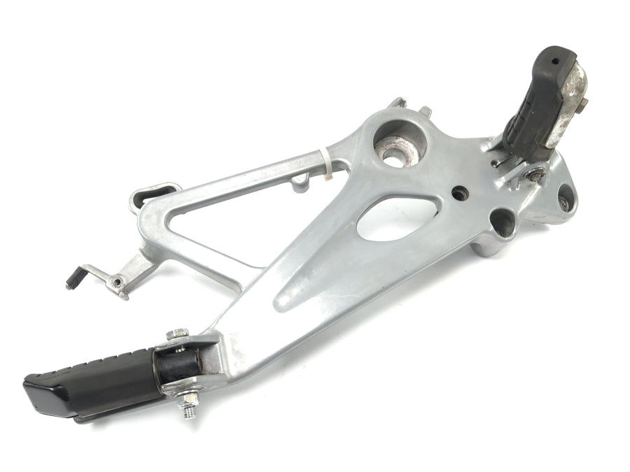 Honda SLR 650 RD09 [1997] - footrest system on the right footrest bracket
