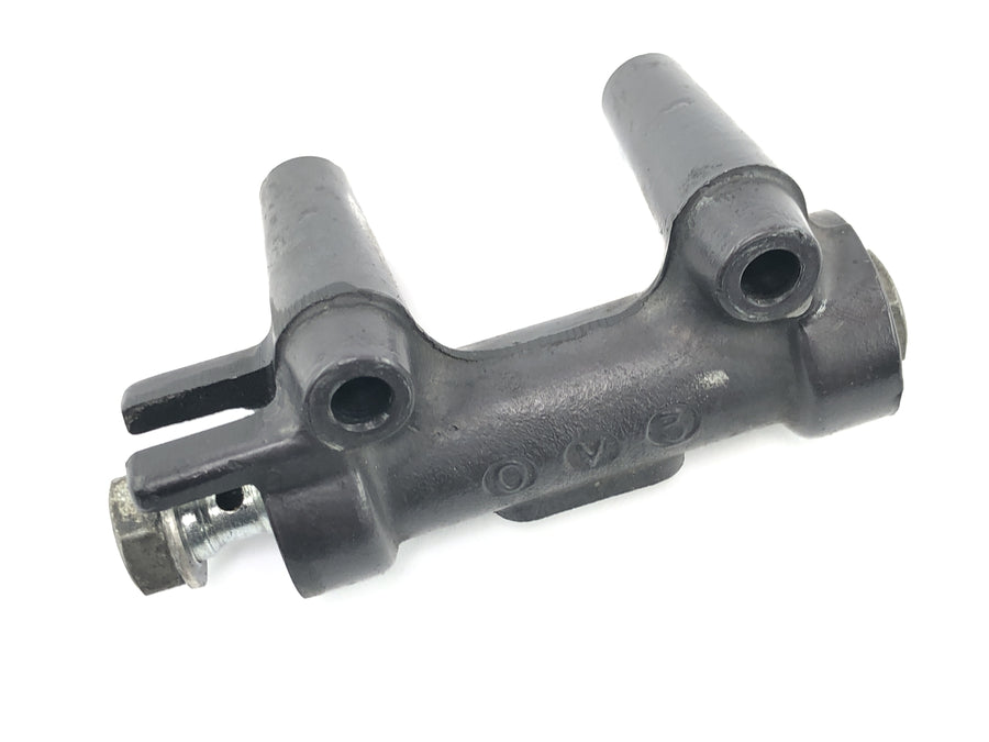 Kawasaki GPZ 1000 RX ZXT00A [1986] - Front brake line distributor