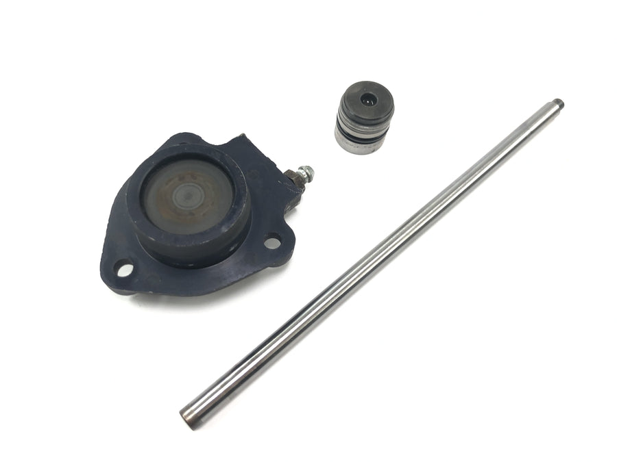 Moto Guzzi V11 Sport [1999] - Clutch slave cylinder with push rod